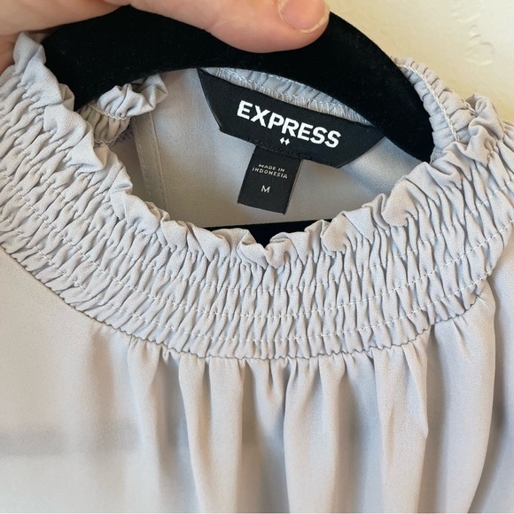 Express Light Gray Sheer Sleeveless Blouse - Picture 4 of 8